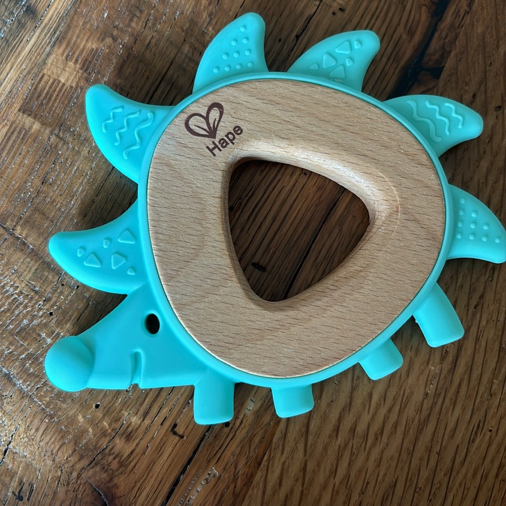 Hape Teether bundle - Picture 3 of 6